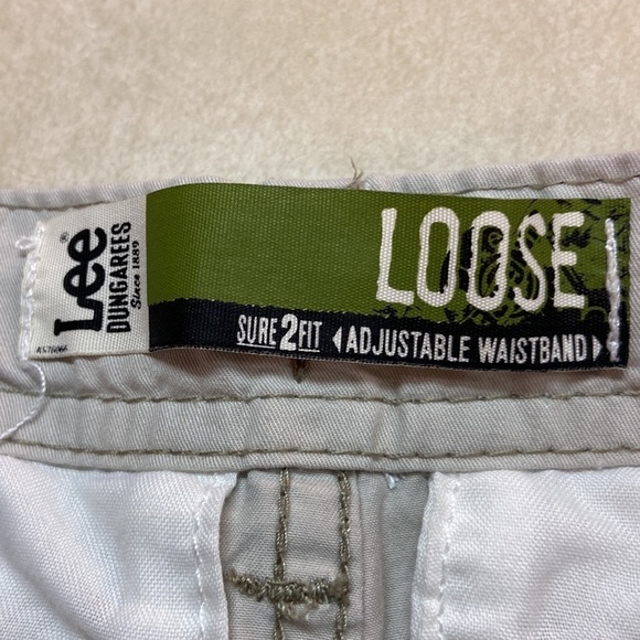 Lee Dungarees Loose Sure2Fit Boy’s Cotton Knee Length Cargo Shorts Size 7 - Picture 8 of 10